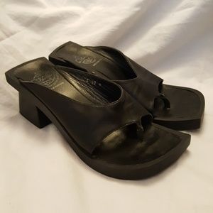 Roberto Clergie chunky 90s heels